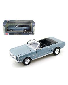 Motormax 1964 1/2 Ford Mustang Convertible, Light Blue, 1/24 Scale Diecast Model Car (8-inch)