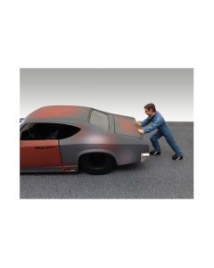 American Diorama Mechanic Ken 23902 - 1/24 Scale Figurine - Model Car Accessory
