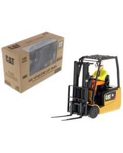 Diecast Masters CAT EP16(C)PNY Lift Truck with Operator - 1/25 Scale Core Classics Series