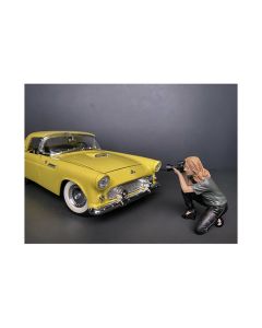 American Diorama "Weekend Car Show" Figurine III - 1/18 Scale - Hand-Painted Poly-Resin