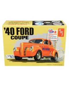 AMT 1940 Ford Coupe 3-in-1 Model Kit: 1/25 Scale - Build it Your Way!