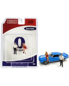 American Diorama 38352: '70s Style Figurines Set II - 1/43 Scale - (Two Figures)