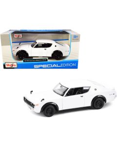 Maisto 1973 Nissan Skyline 2000GT-R (KPGC110) White "Special Edition" 1/24 Scale Diecast Model Car (7.5-inch)