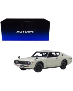 Autoart Nissan Skyline 2000GT-R (KPGC110) RHD White 1/18 Scale Model Car