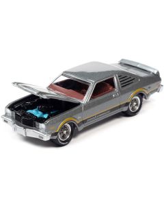 Johnny Lightning 1976 Plymouth Volare Road Runner - Silver Cloud Metallic 1/64 Diecast Model