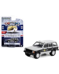 Greenlight 1995 Jeep Cherokee North Carolina Highway Patrol 1/64 Diecast Model Car - Hot Pursuit Series