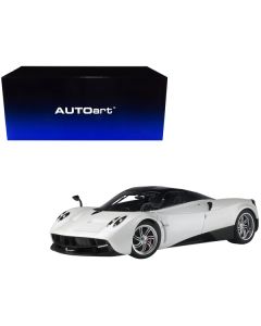 Autoart Pagani Huayra White 1/12 Scale Model Car (MPN: 12231) - Exquisite Detail!