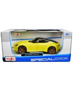 Maisto 2023 Nissan Z "Special Edition" - Yellow & Black 1/24 Scale Diecast Model