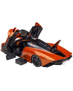 Autoart McLaren Speedtail 1/18 Scale - Volcano Orange Metallic with Black Top & Suitcase