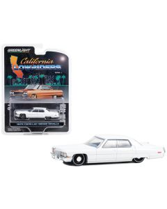 Greenlight 1972 Cadillac Sedan deVille Lowrider - Cotillion White/Blue Interior - 1/64 Scale Diecast